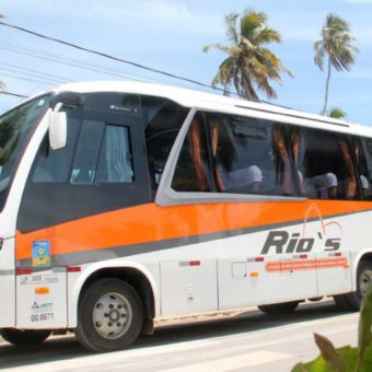 Micro ônibus Rio's Rent a Car Maceió